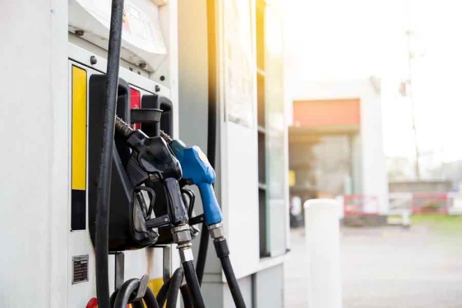 تاثیر قیمت بنزین بر اجاره خودرو در دبی