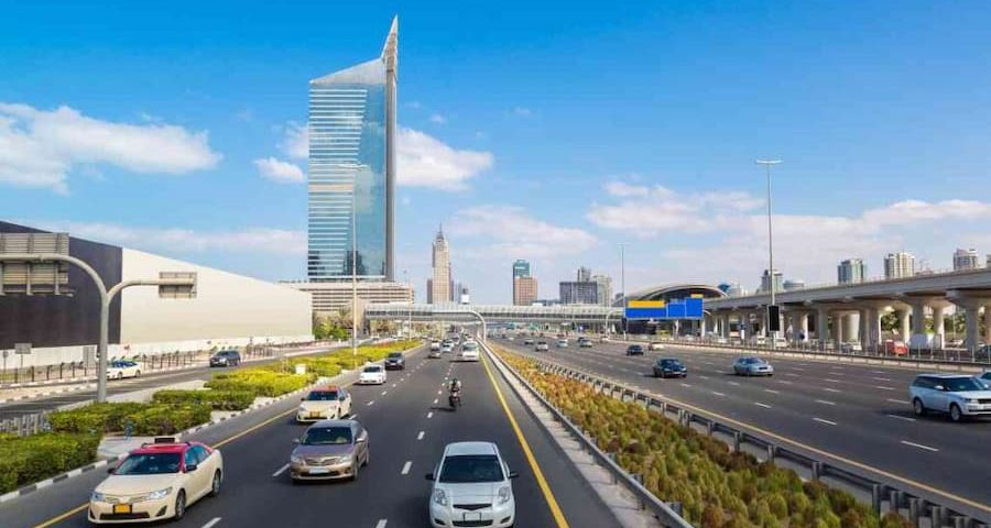 مهم ترین قوانین رانندگی در دبی برا توریست ها و افراد مقیم