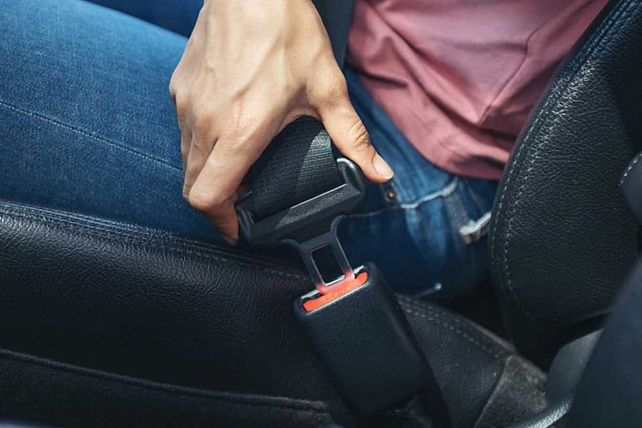 قوانین استفاده از کمربند ایمنی در دبی