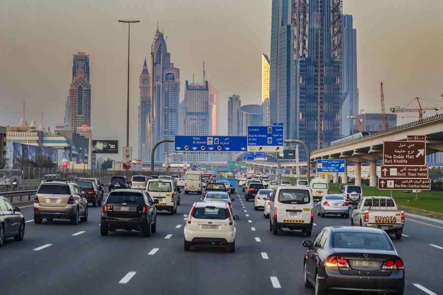 رانندگی در دبی با گواهینامه بین المللی