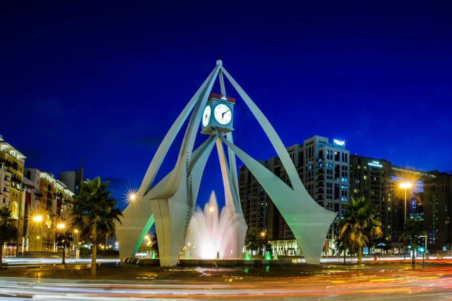 برج ساعت دیره