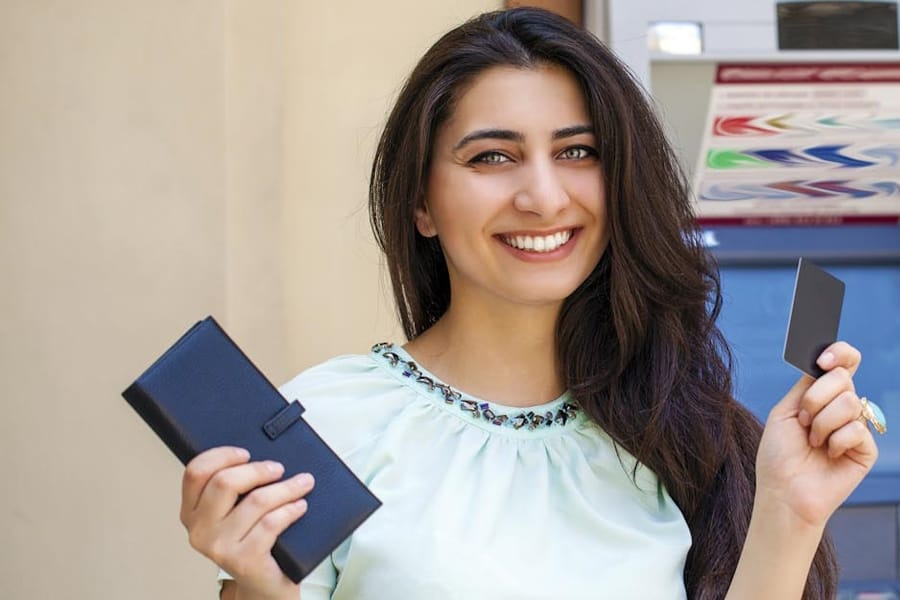 افتتاح حساب در دبی برای ایرانی ها