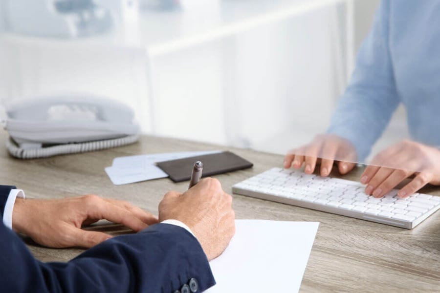  رزرو وقت و مراجعه حضوری برای افتتاح حساب در دبی