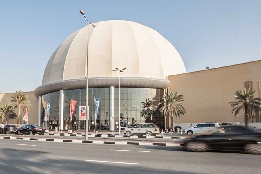 اوت لت مال دبی کجاست