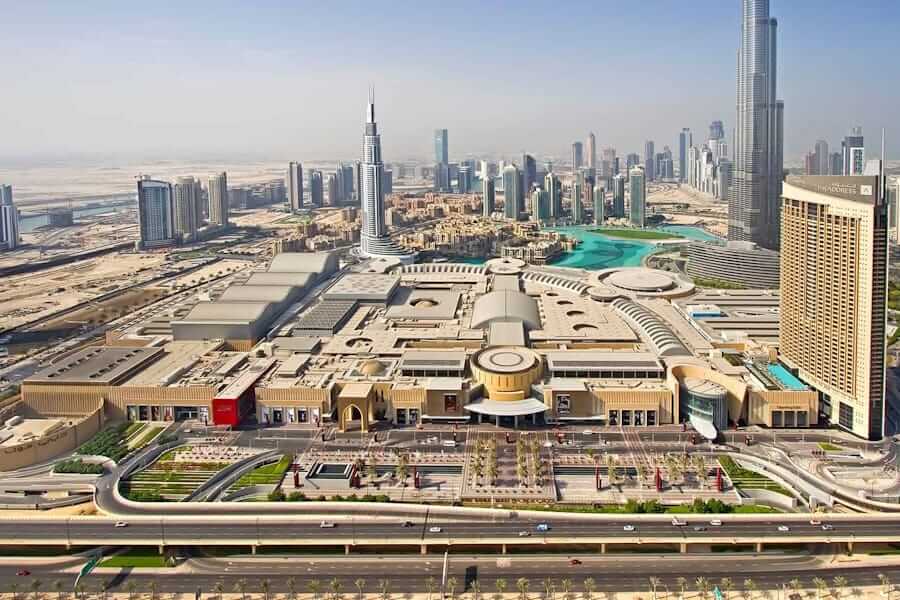 تاکسی برای رسیدن به دبی مال