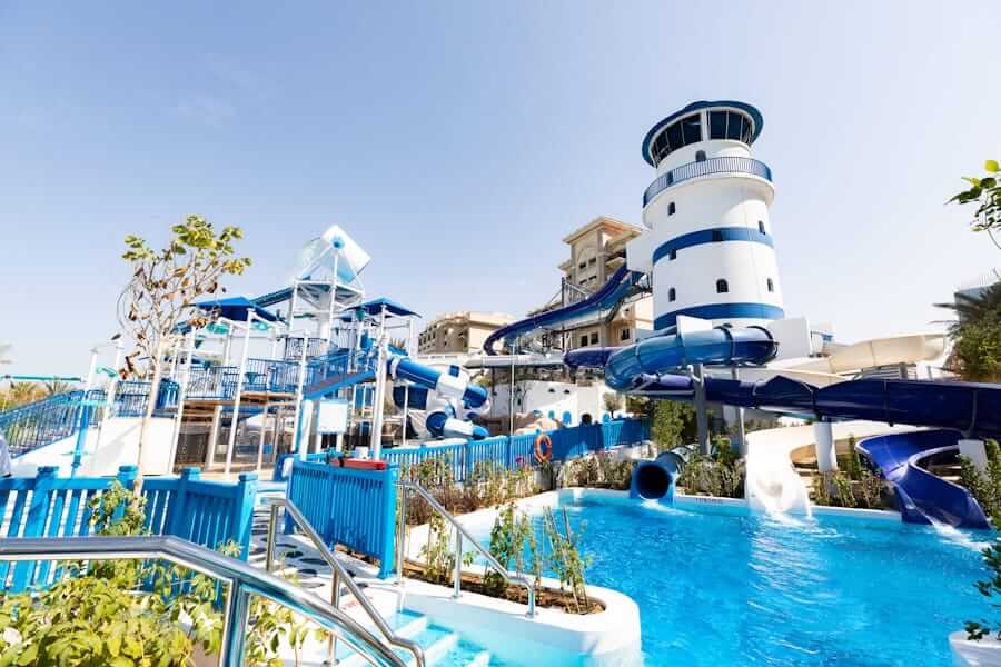 دسترسی به پارک‌های آبی دبی