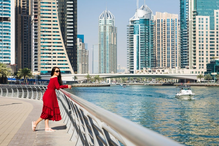Dress Respectfully in Dubai